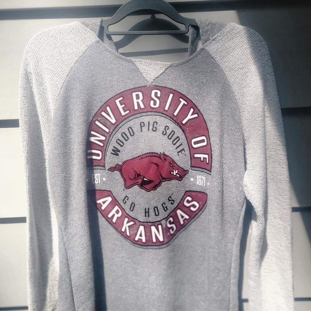 University of Arkansas Hoodie Sweatshirt Women’s Medium Gray Maroon Wooo Pig Soo